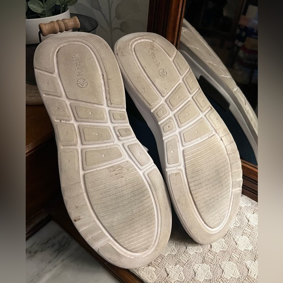 KIZIK Classic Athens Hands Free Slip On Sneakers Deep Sea Blue Men's‎ Size 10.5 - Picture 6 of 6